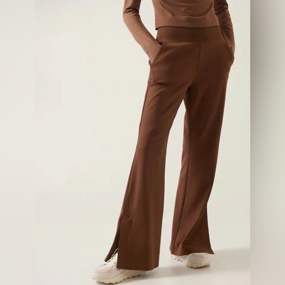 Athleta Venice flare pants size small